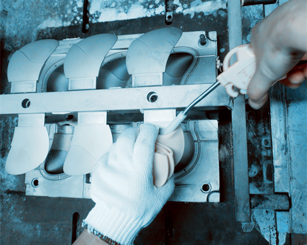 2025年深圳硅膠廠家