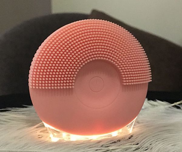 電動硅膠潔面儀，聲波臉部按摩儀-硅膠刷