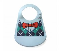 嬰兒喂飯硅膠圍嘴，寶寶吃飯防油防漏兜